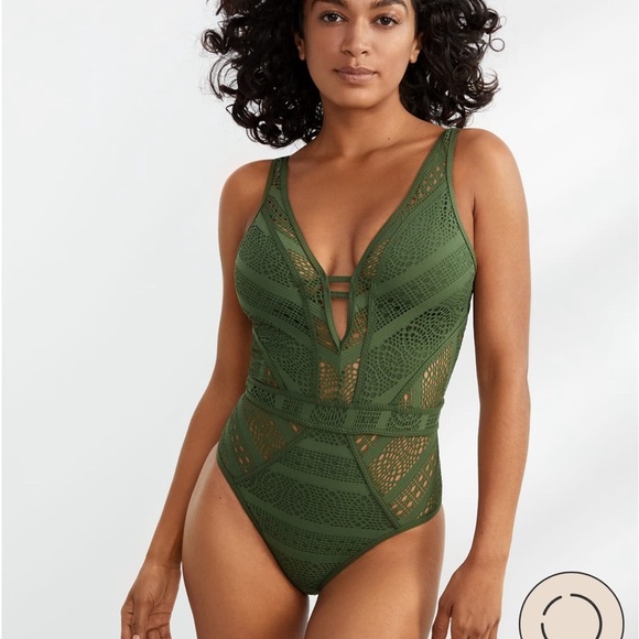 BECCA
Color Play Crochet Plunge One-Piece S - Picture 2 of 9